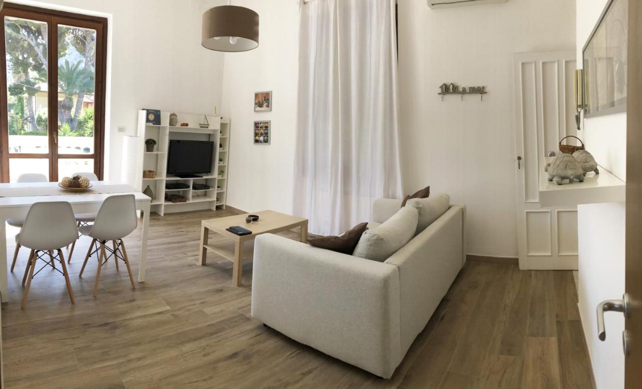 Apartamento A Un Passo Dal Mare Lido di Mondello Exterior foto